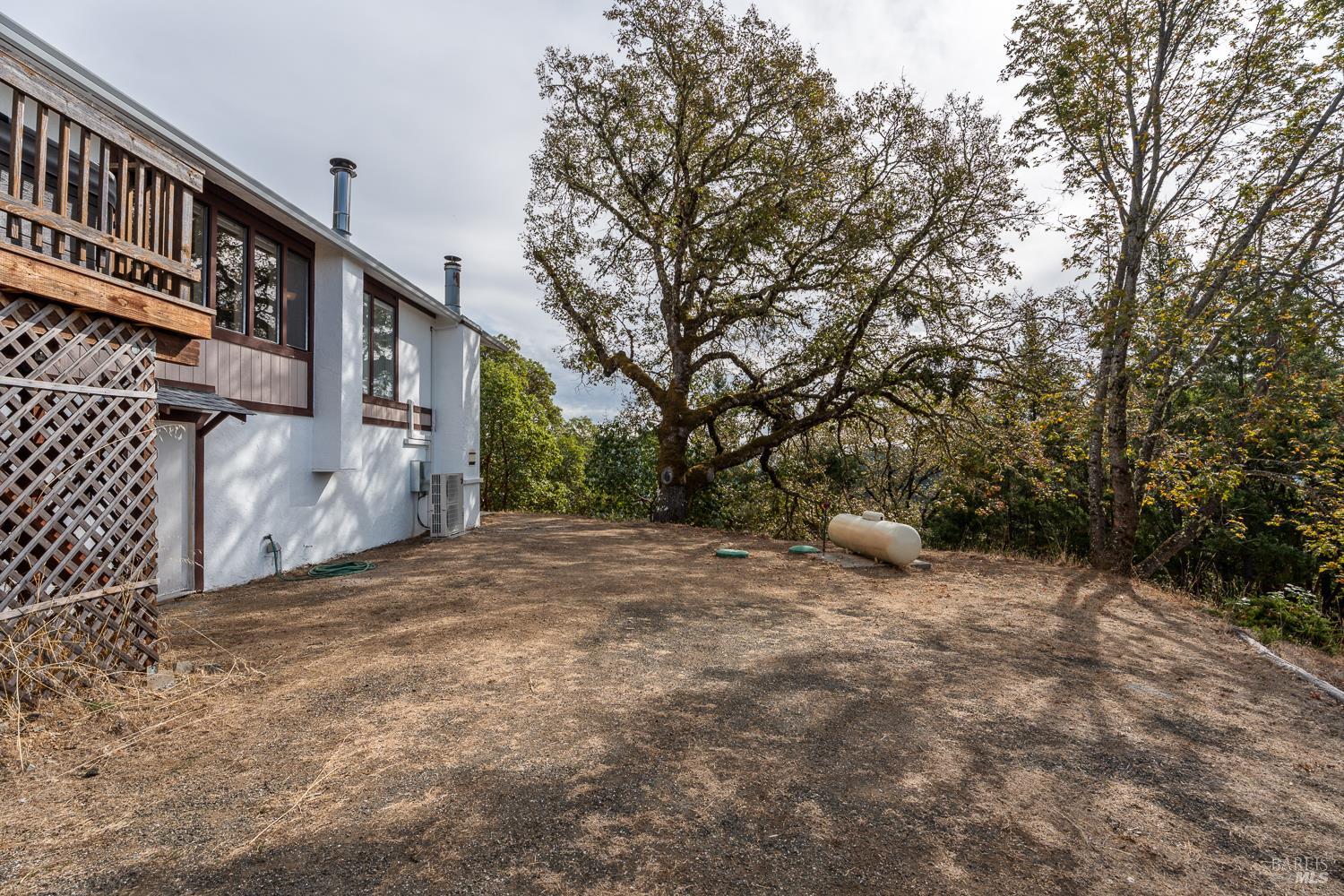2701 Blackhawk Drive Willits CA 95490