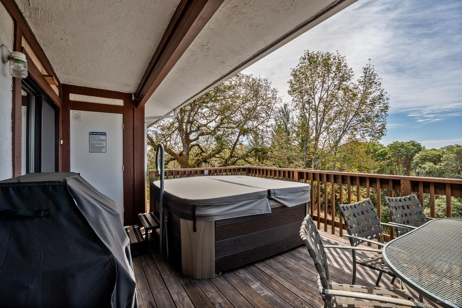 2701 Blackhawk Drive Willits CA 95490