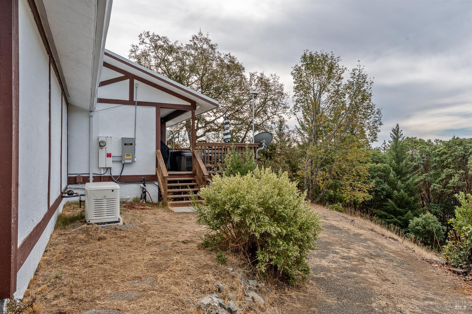 2701 Blackhawk Drive Willits CA 95490