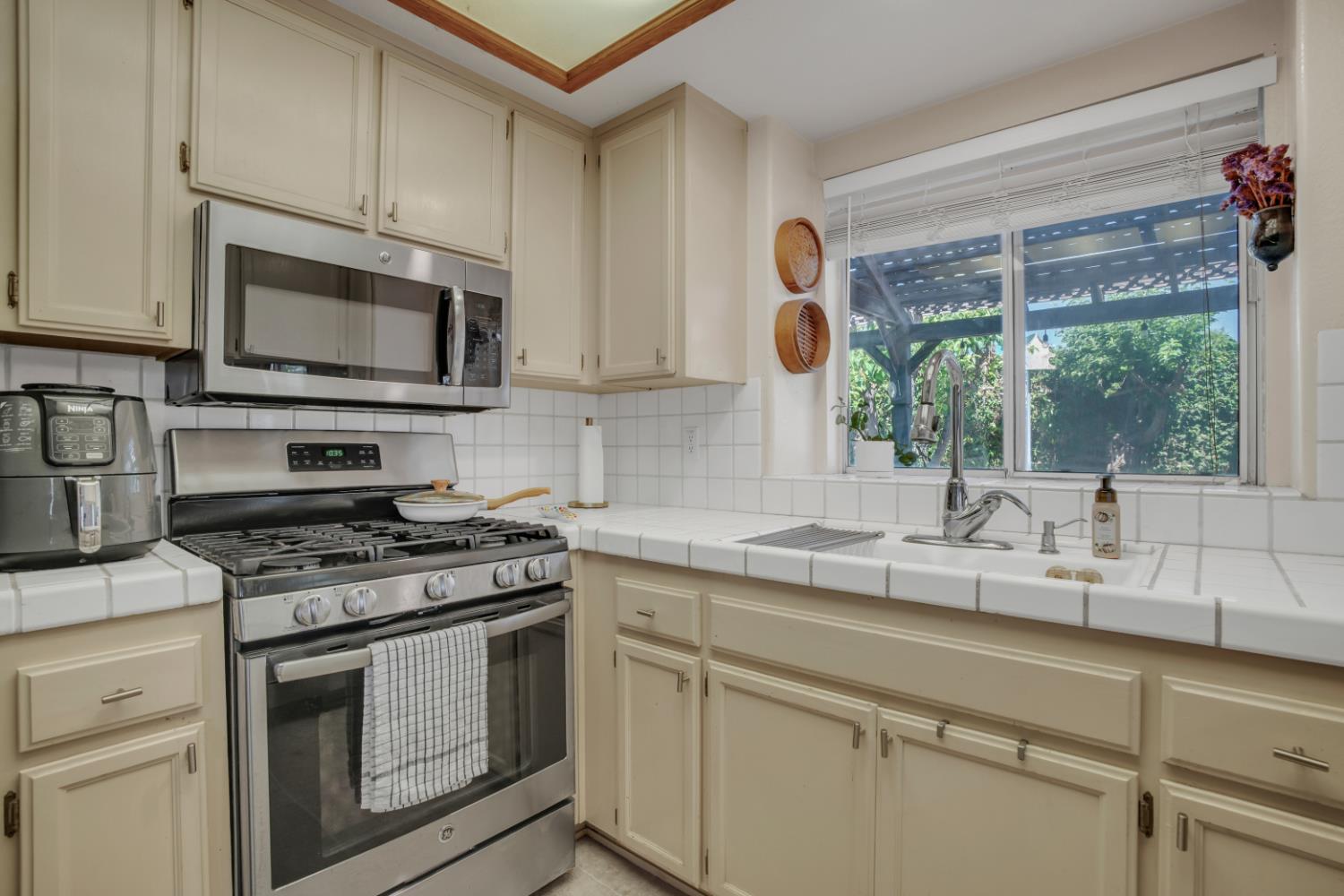 225 Pacheco Drive Tracy CA 95376