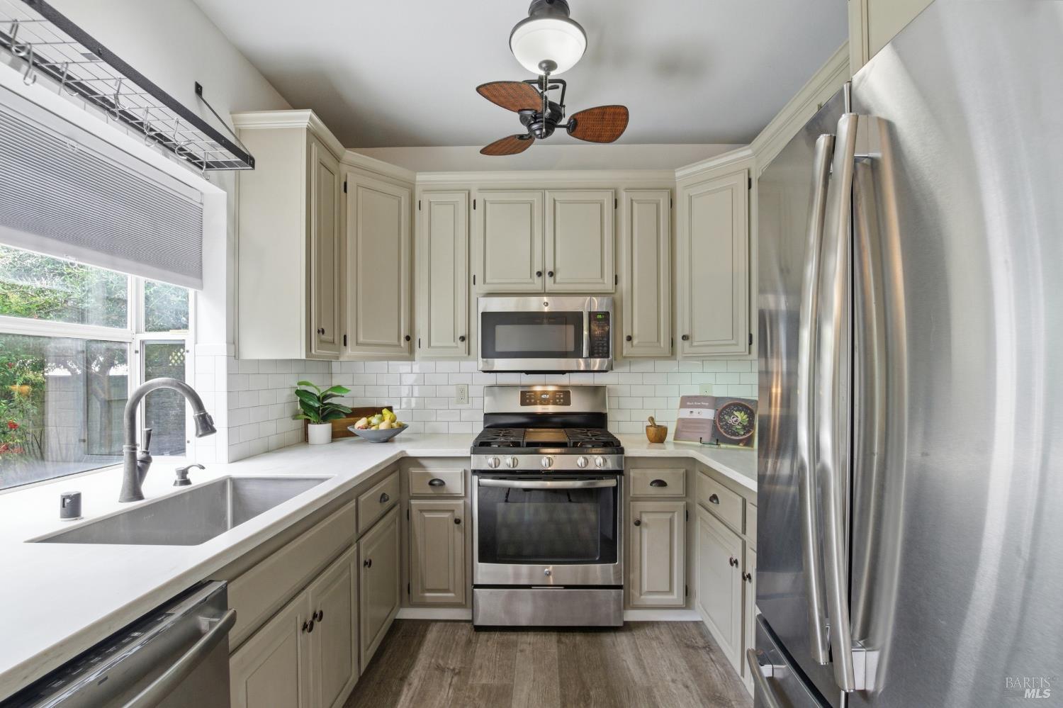 62 Avalon Court Napa CA 94558