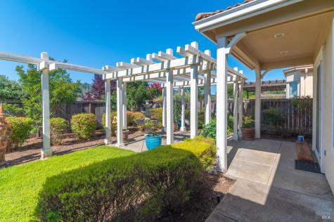 7541 Walnut Orchard Way Santa Rosa CA 95409