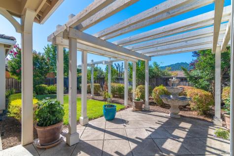 7541 Walnut Orchard Way Santa Rosa CA 95409