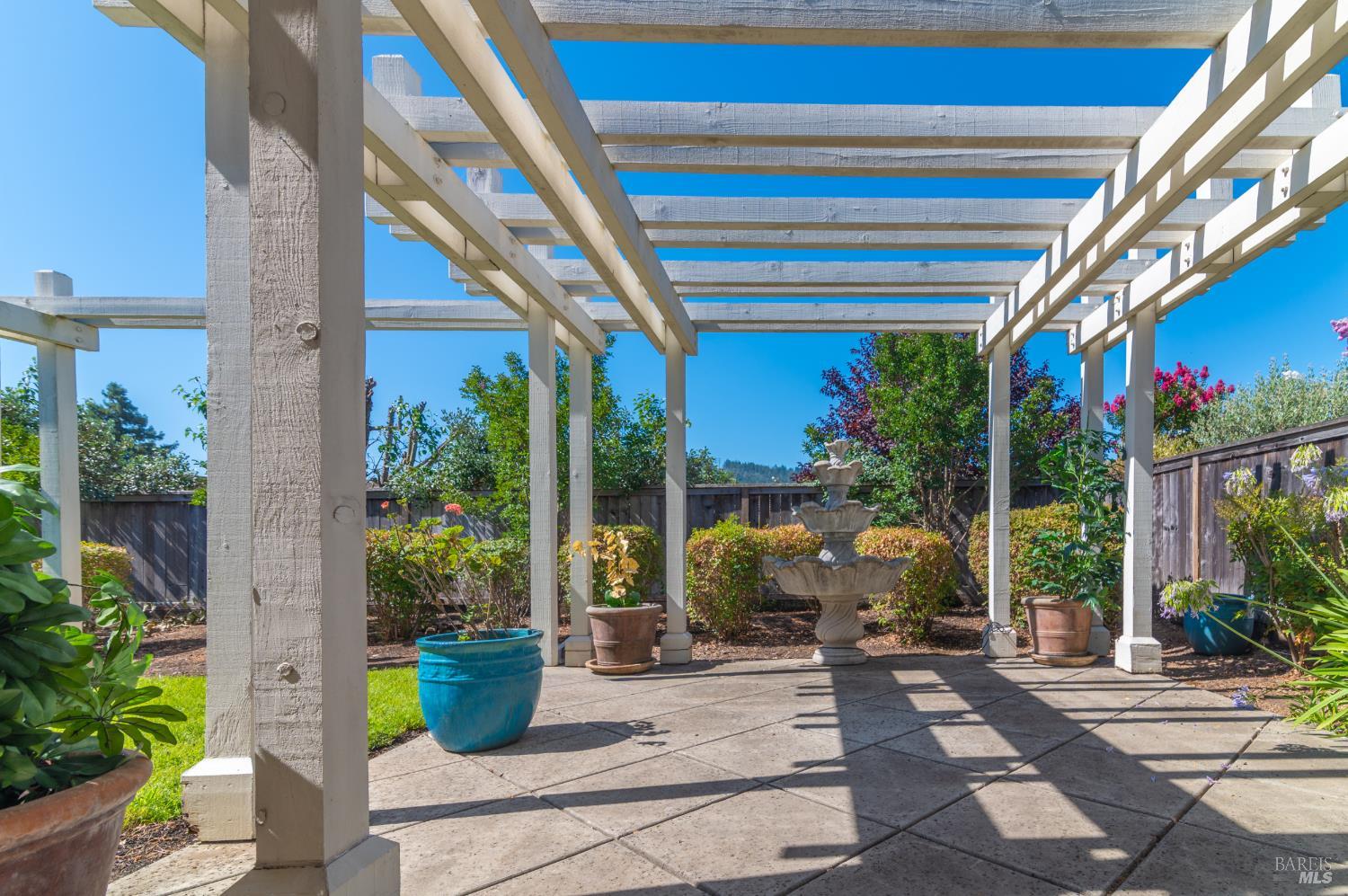 7541 Walnut Orchard Way Santa Rosa CA 95409
