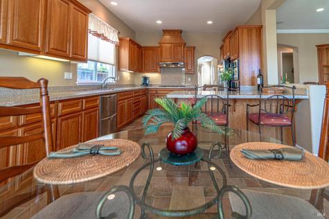 7541 Walnut Orchard Way Santa Rosa CA 95409
