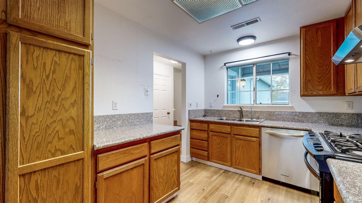 1770 Marlow Road Santa Rosa CA 95401