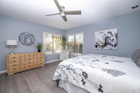 9636 Lakewood Drive Windsor CA 95492