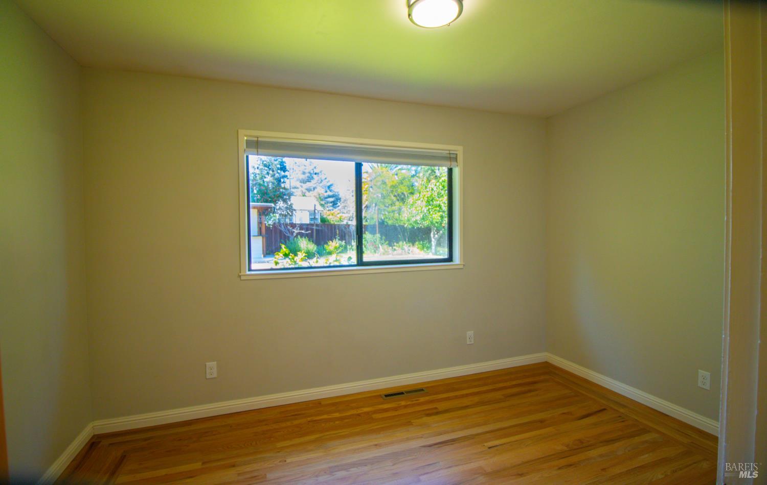 715 Pomolita Way Ukiah CA 95482