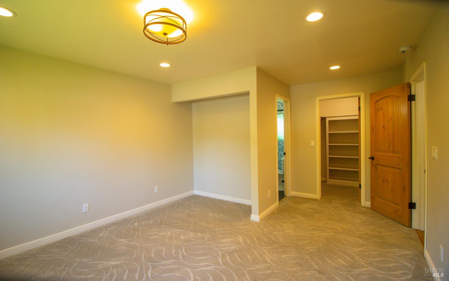 715 Pomolita Way Ukiah CA 95482