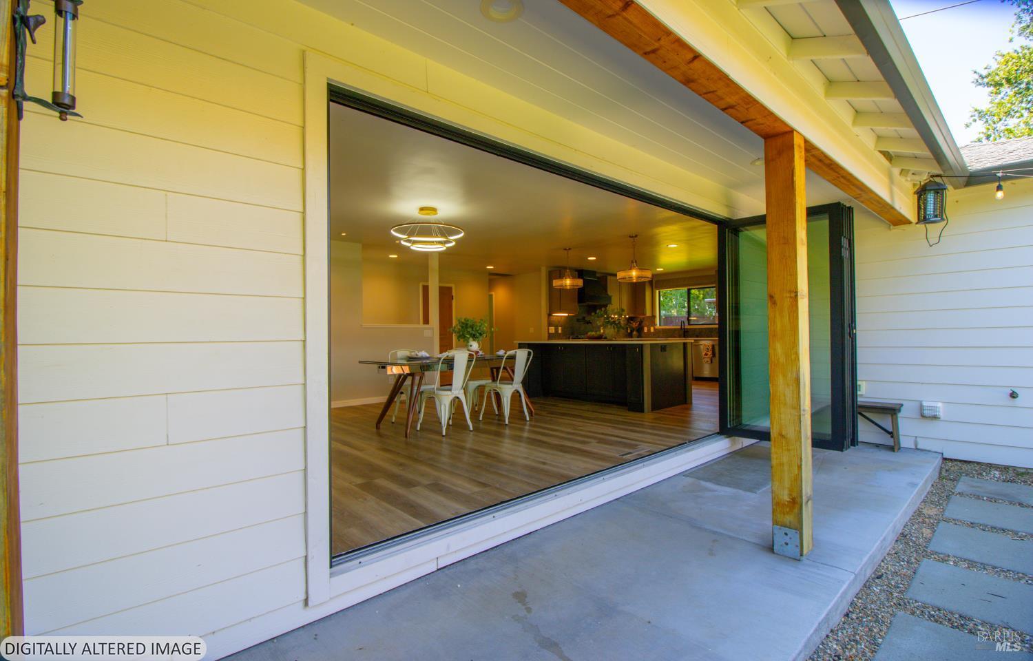 715 Pomolita Way Ukiah CA 95482