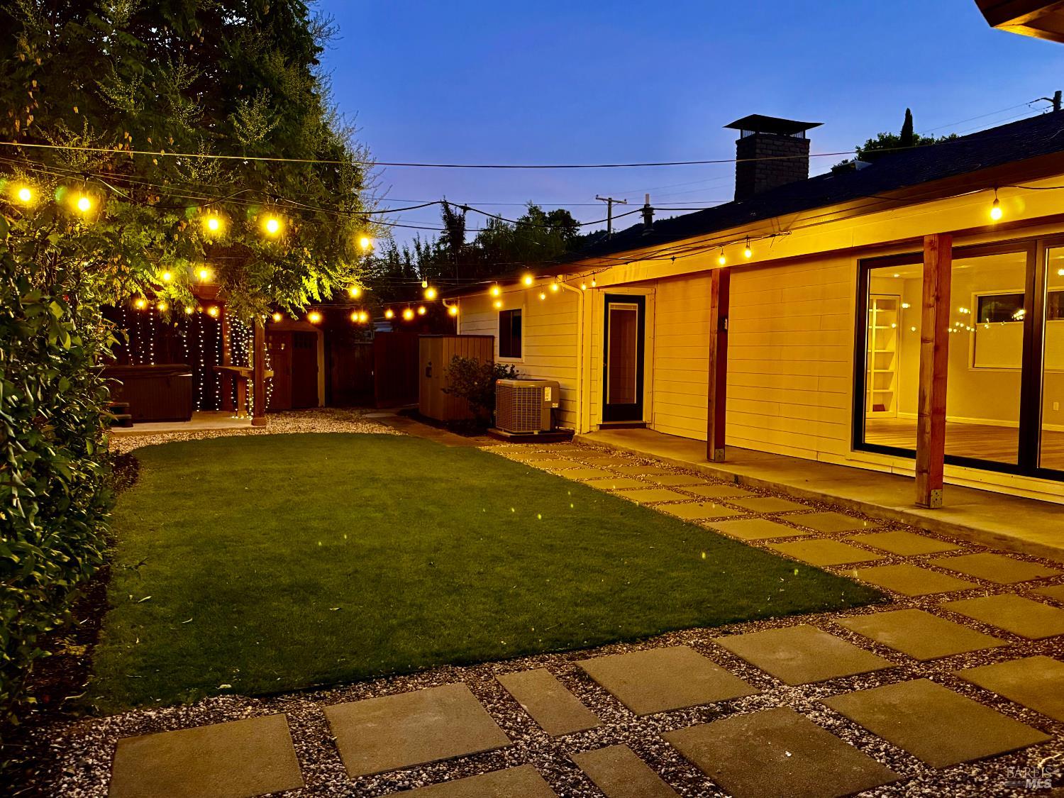715 Pomolita Way Ukiah CA 95482
