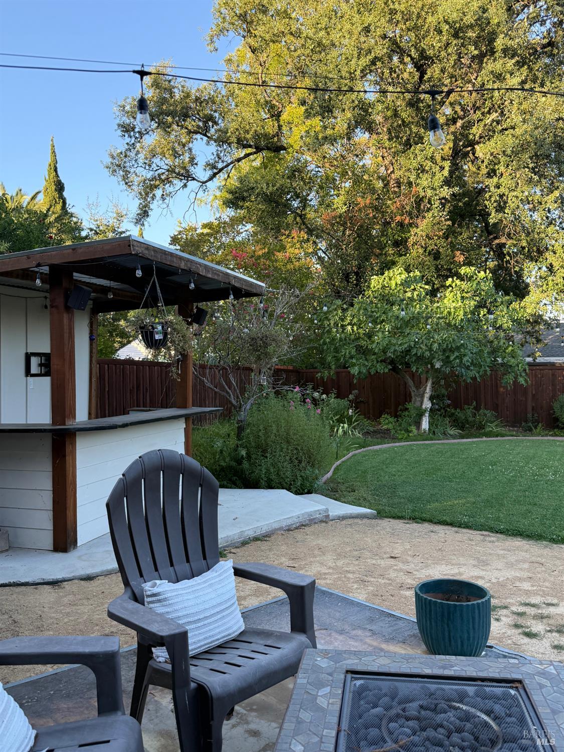 715 Pomolita Way Ukiah CA 95482