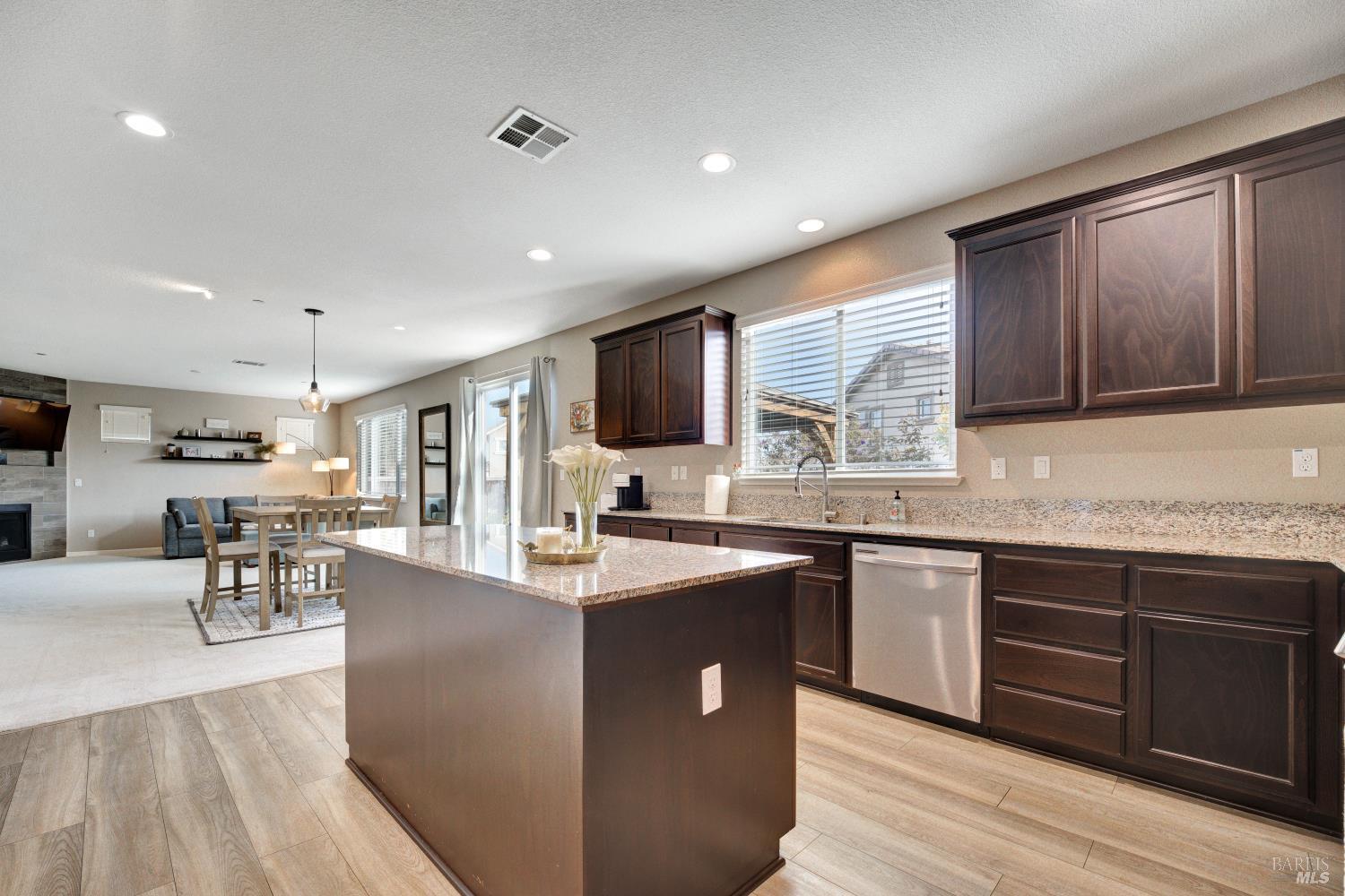 2189 Yellow Rose Circle Fairfield CA 94534
