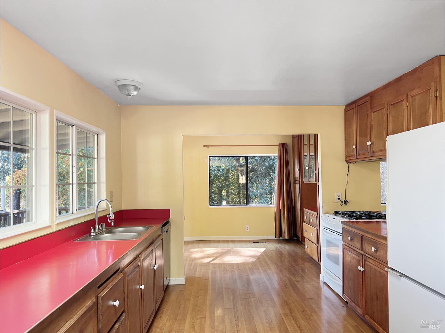 1281 Tilton Road Sebastopol CA 95472