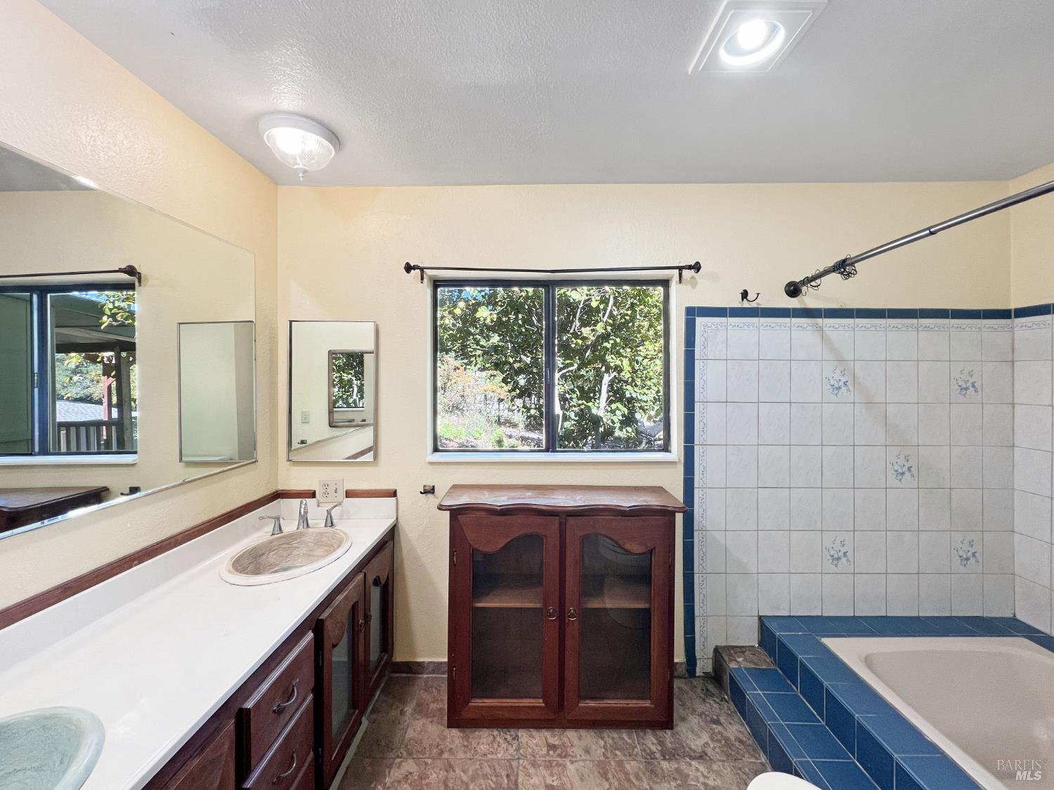 1281 Tilton Road Sebastopol CA 95472