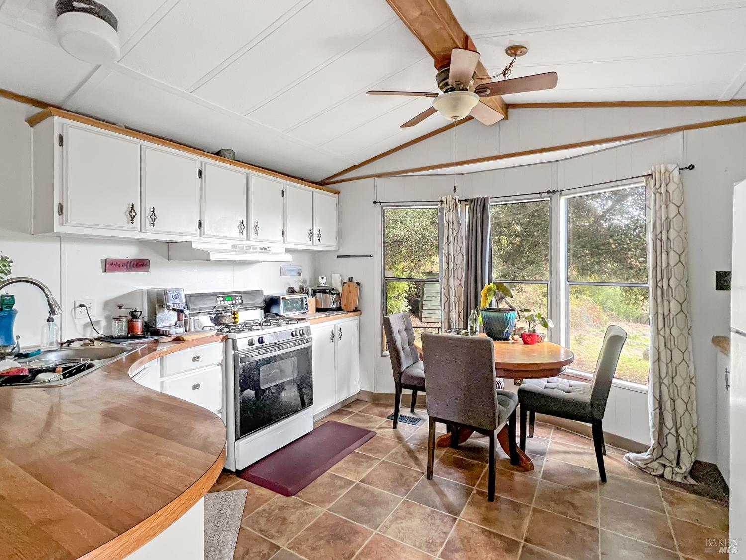 1281 Tilton Road Sebastopol CA 95472