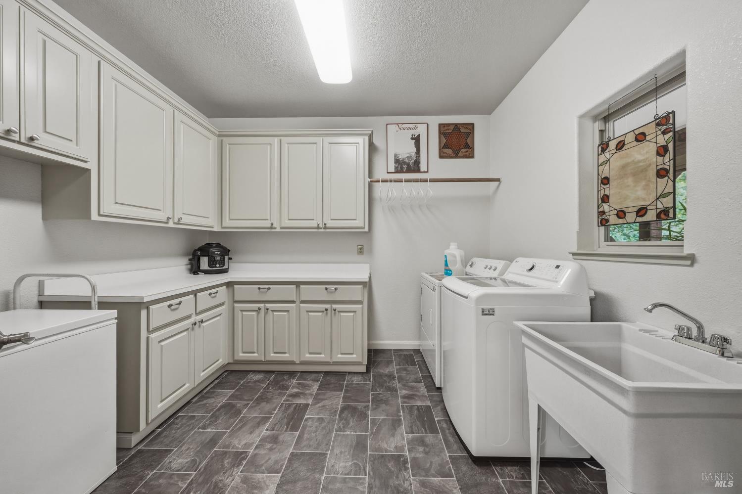 15785 Rainbow Drive Cobb CA 95426