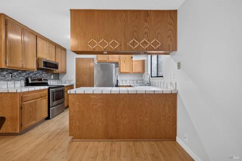 16 Ahlstrom Drive Cotati CA 94931