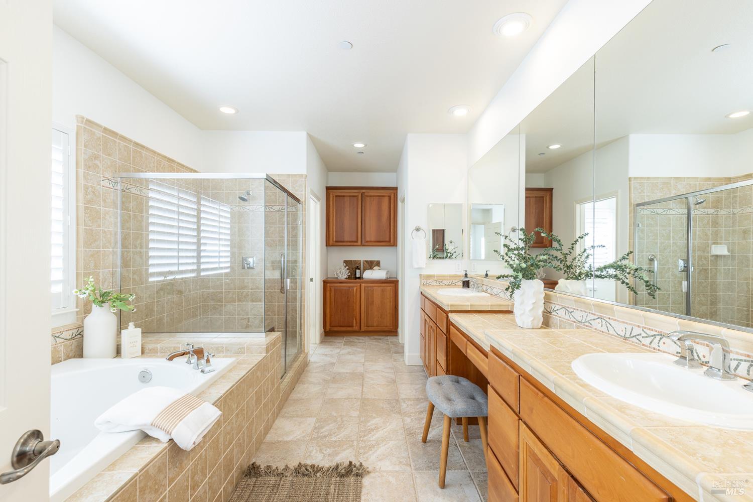 1127 Serendipity Way Napa CA 94558