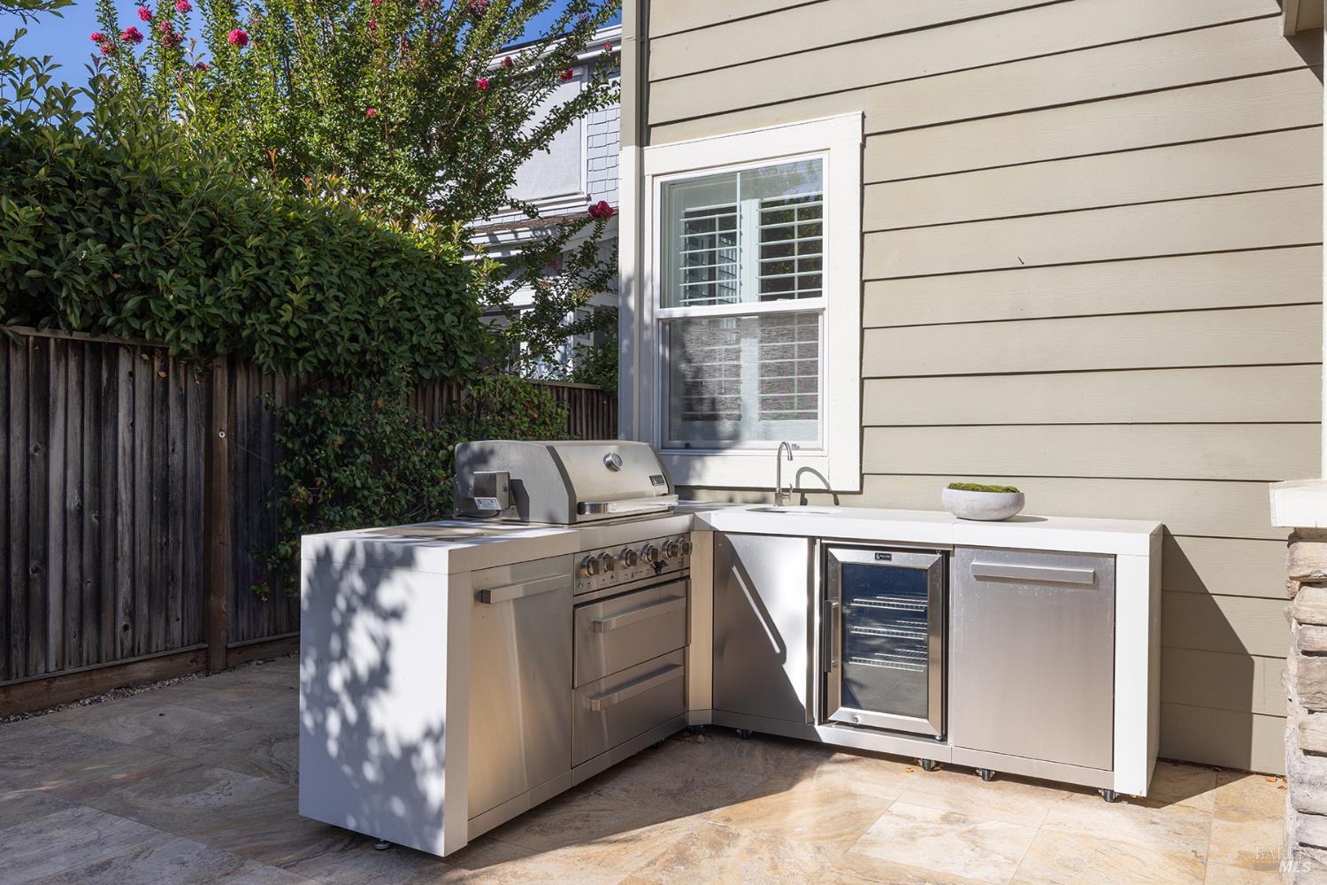 1127 Serendipity Way Napa CA 94558