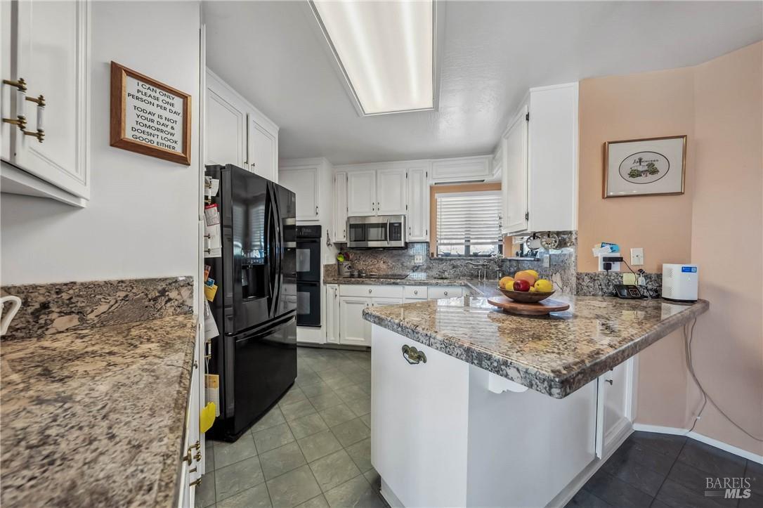 460 Lake Vista Drive Lakeport CA 95453