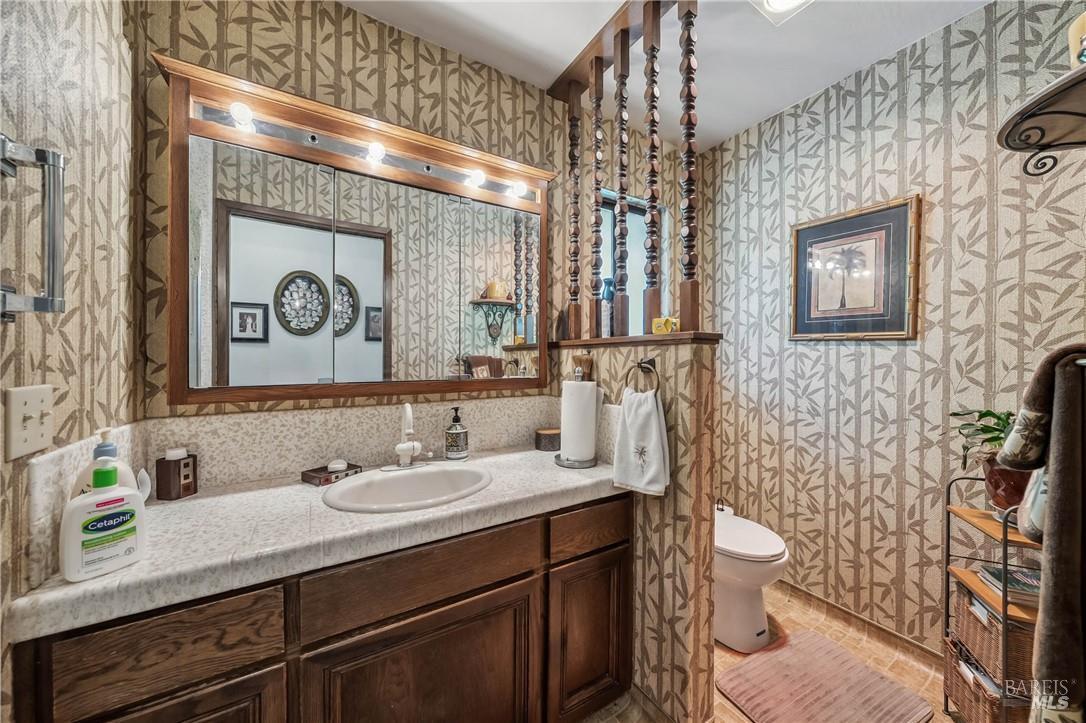 460 Lake Vista Drive Lakeport CA 95453