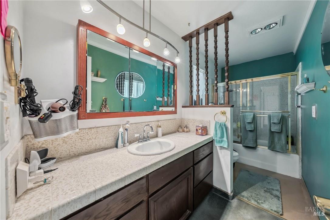 460 Lake Vista Drive Lakeport CA 95453