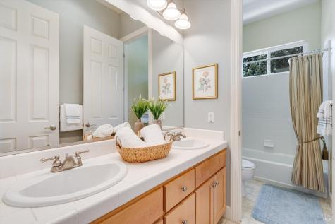 201 Macarthur Lane Sonoma CA 95476
