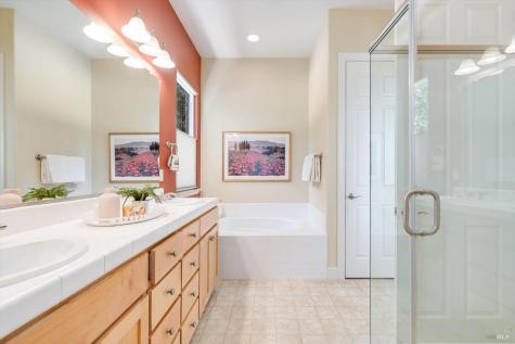 201 Macarthur Lane Sonoma CA 95476