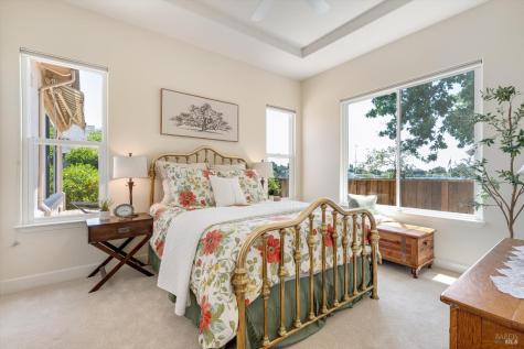 201 Macarthur Lane Sonoma CA 95476
