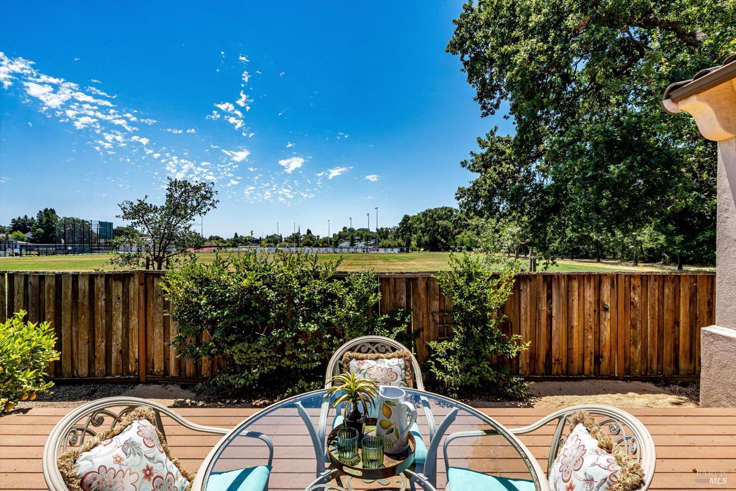 201 Macarthur Lane Sonoma CA 95476