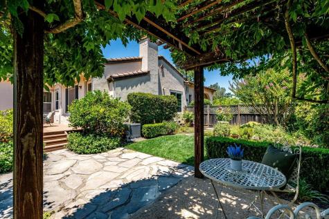 201 Macarthur Lane Sonoma CA 95476