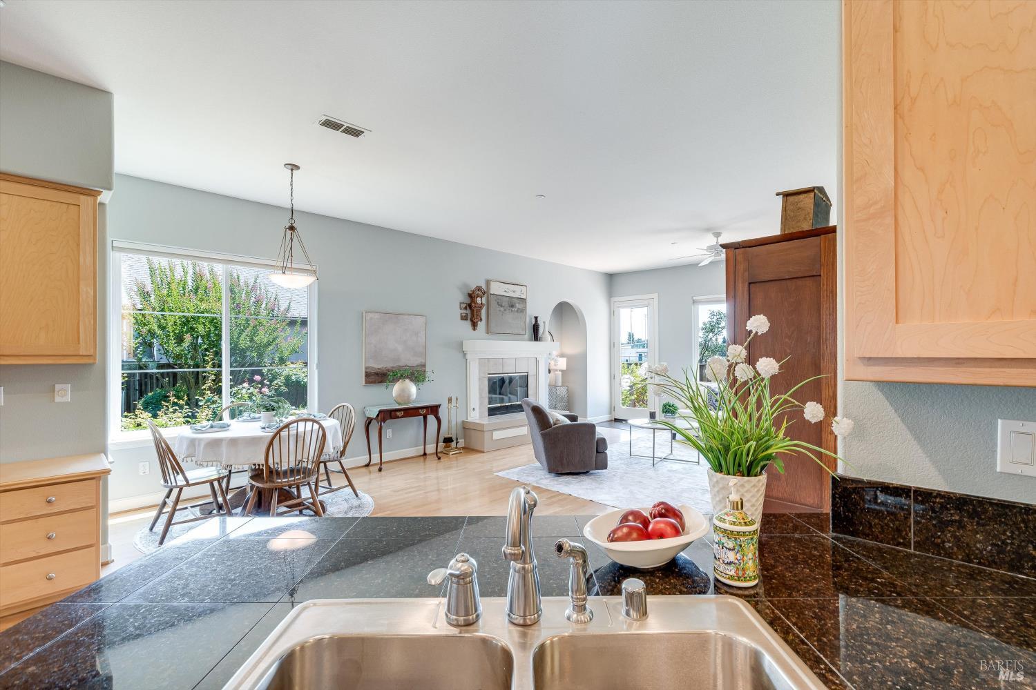 201 Macarthur Lane Sonoma CA 95476