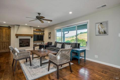 1389 Canyon Road Geyserville CA 95441