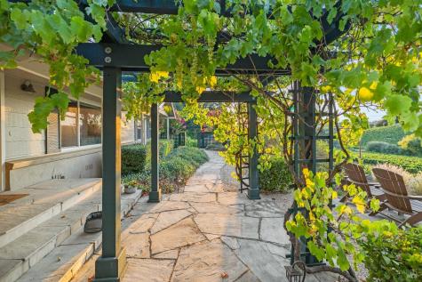 1389 Canyon Road Geyserville CA 95441