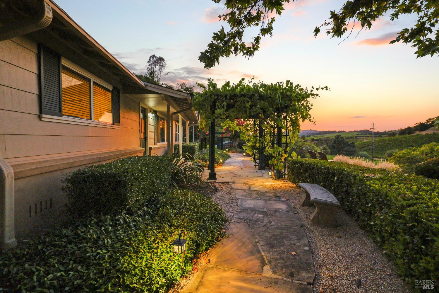 1389 Canyon Road Geyserville CA 95441