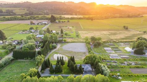 14631 Kinley Drive Healdsburg CA 95448