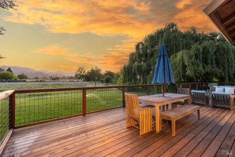 14631 Kinley Drive Healdsburg CA 95448