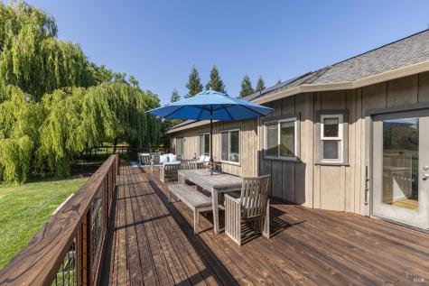 14631 Kinley Drive Healdsburg CA 95448