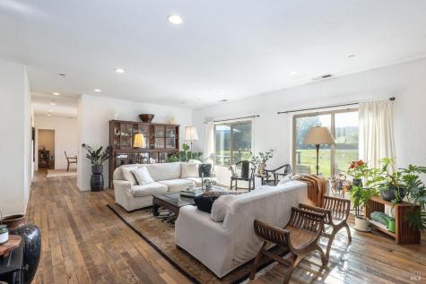 14631 Kinley Drive Healdsburg CA 95448