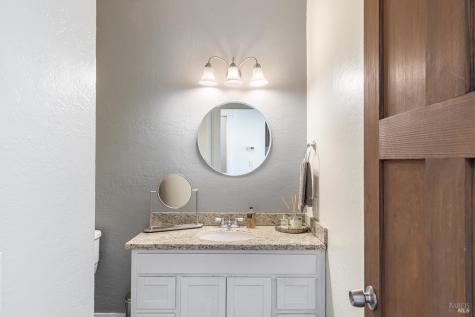 14631 Kinley Drive Healdsburg CA 95448