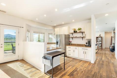 14631 Kinley Drive Healdsburg CA 95448