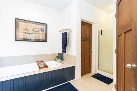 14631 Kinley Drive Healdsburg CA 95448
