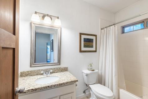 14631 Kinley Drive Healdsburg CA 95448