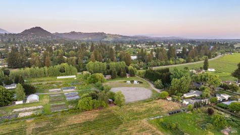 14631 Kinley Drive Healdsburg CA 95448