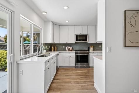 309 Mountain View Drive Healdsburg CA 95448