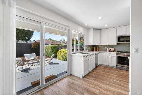 309 Mountain View Drive Healdsburg CA 95448