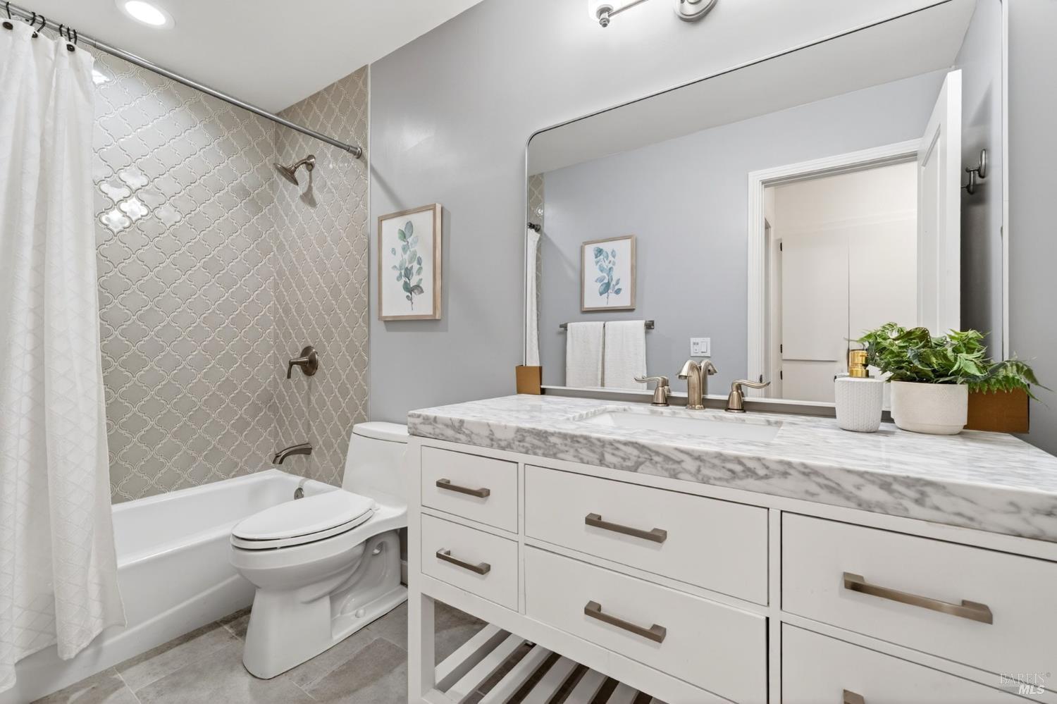309 Mountain View Drive Healdsburg CA 95448