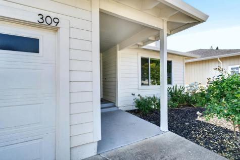 309 Mountain View Drive Healdsburg CA 95448