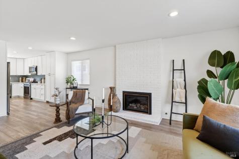 309 Mountain View Drive Healdsburg CA 95448